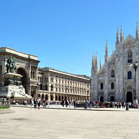 Holiday home Duomo Penthouse Milan, Terrace, Park, 8 Bed
