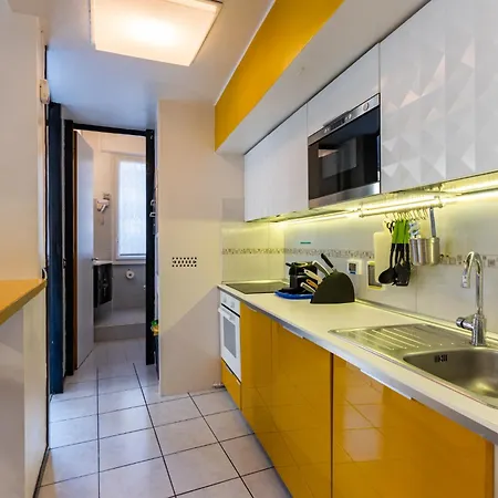 Duomo Penthouse Milan, Terrace, Park, 8 Bed * ميلان